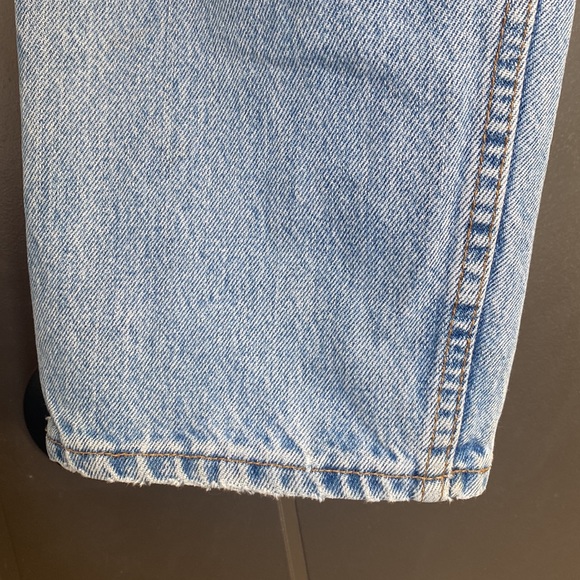 Vintage Levi's 560 Straight Leg Jeans 100% Cotton - Picture 7 of 13